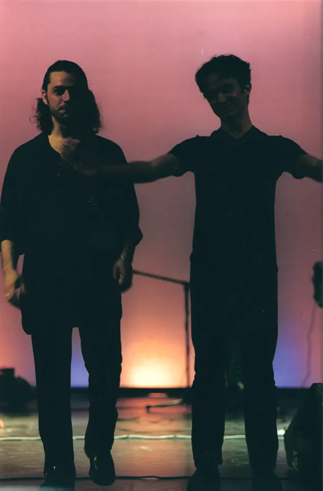 49 Razones en el Aire — escena
